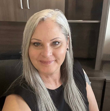 Sandra Lacroix, Adjointe administrative à la direction